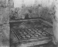 Figure A4 Pompeii, VIII, ii, 1, Casa di Championnet, room to left of entrance.