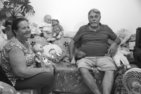 Photograph of Dona Lenir and Seu Manoel in the new apartment.