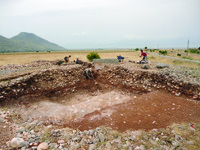 Researchers from PASH excavate Tumulus 099, an ancient burial ground in Shkrel.