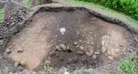 Photograph of tumulus 088, quadrants 1 and 4. Bottom of level 7 is on the left while that of level 6 is on the right.